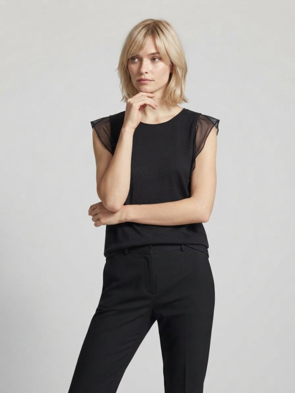 2/$30 TAHARI Flutter Mesh Sleeve Blouse Black Medium #A4753
